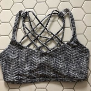 Lululemon free to be bra
